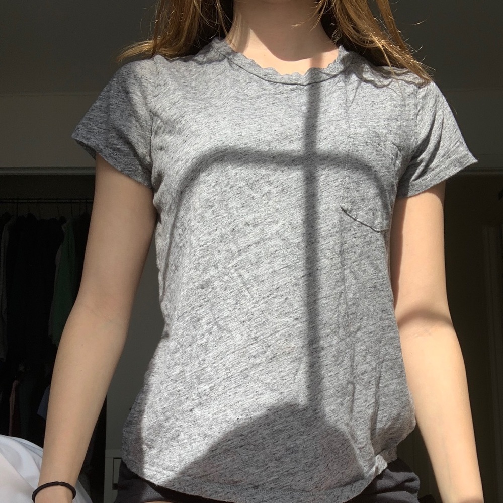 Light grey t-shirt